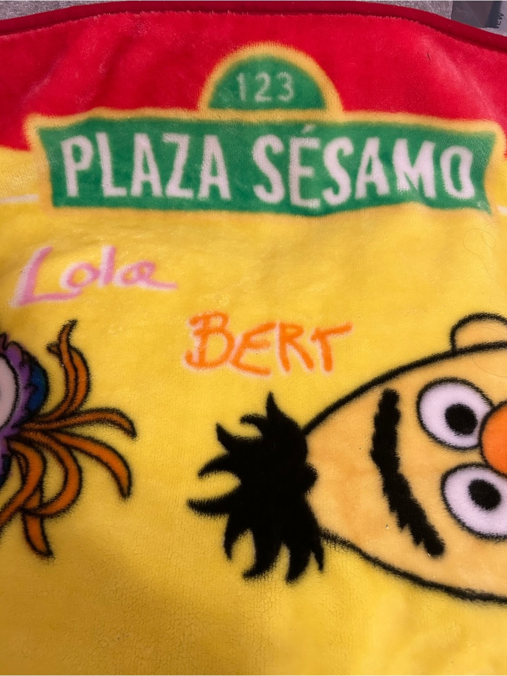 Plaza Sésamo/Sesame Street Yellow Kids Fleece Blanket